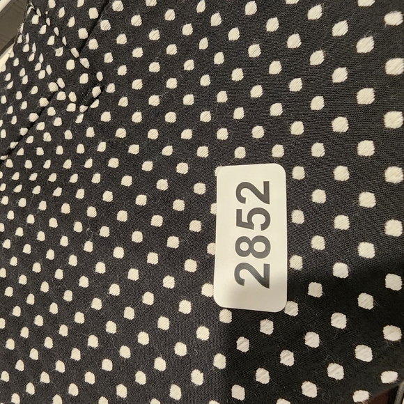 Old Navy black and white  polka Dot Cotton Blend  chino shorts size 0 - Picture 9 of 9